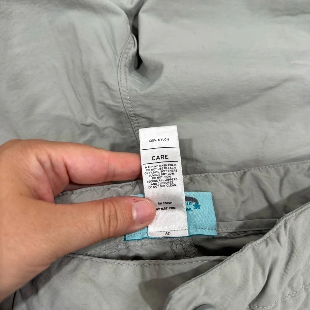 REI Co-op Sahara Convertible Pants Shorts Gray Size XL 18 Girls Outdoor Hiking